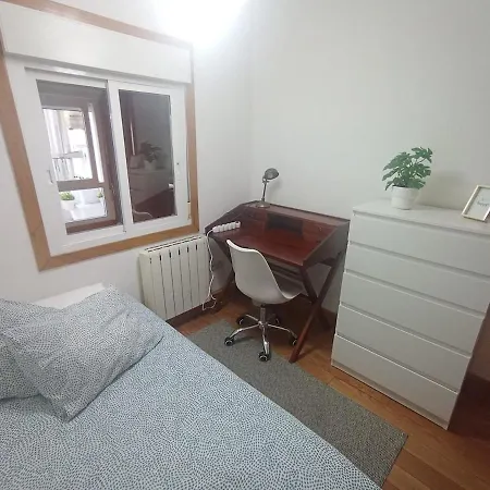 아파트 Piso Urzaiz En Pleno Centro De Con Parking Incluido *